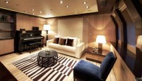 Blue Ice -  Piano and TV lounge